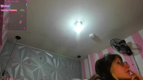 Ania online show from 11/23/25, 10:59