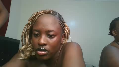 Snapshot of candy_pop1 chatting on 05/27/26, 06:49 CANDY online show from 05/27/26, 06:49