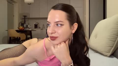 Snapshot of candy_puss chatting on 12/21/24, 06:55 candy online show from 12/21/24, 06:55