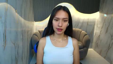 Snapshot of candy_sky_r chatting on 05/17/26, 03:04 Candy online show from 05/17/26, 03:04