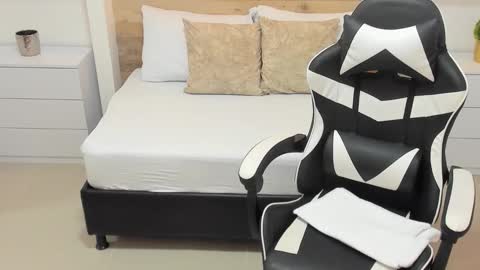 CANDY online show from 10/14/25, 07:25