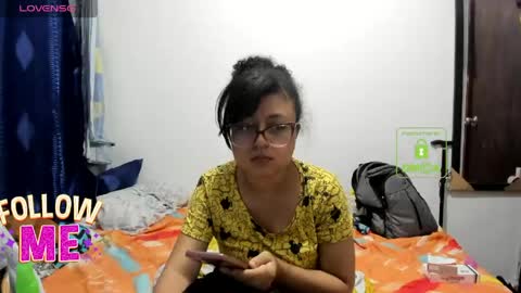 candy_val online show from 05/16/26, 06:32