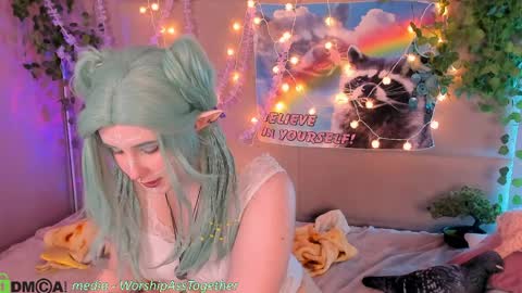 Mary online show from 04/04/26, 01:04