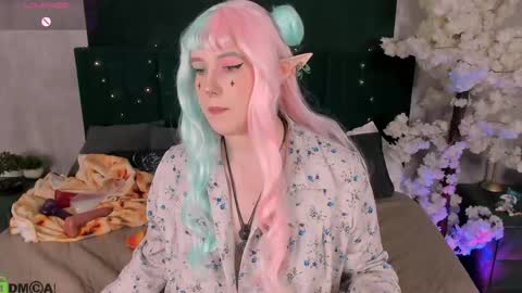 Snapshot of candy_yeah chatting on 05/22/26, 01:13 Mary online show from 05/22/26, 01:13