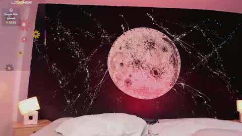  and MarilynHot online show from 09/21/25, 08:43