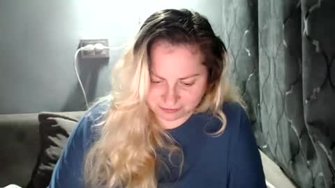 Laura online show from 10/29/25, 10:00