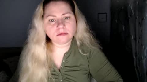 Laura online show from 11/09/25, 12:47