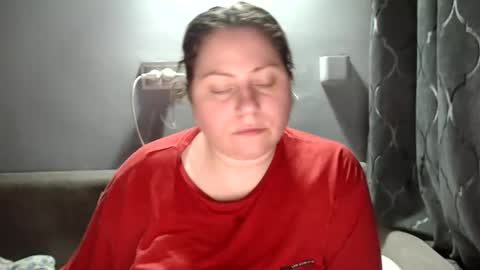 Laura online show from 12/18/25, 06:25