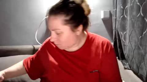 Laura online show from 06/01/26, 07:15