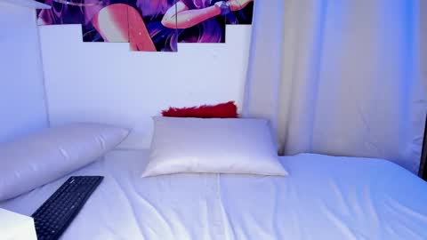 Candy online show from 03/06/25, 01:58