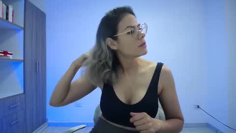 Candy Dowson online show from 03/07/26, 05:43