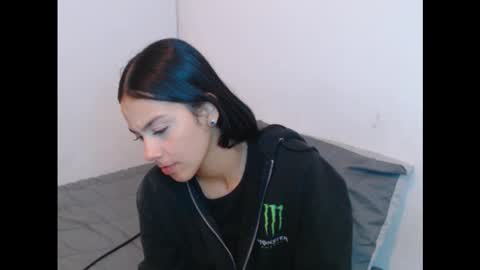 Sara online show from 12/02/25, 05:02