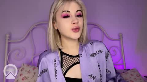 You can call me HH online show from 10/11/25, 02:04