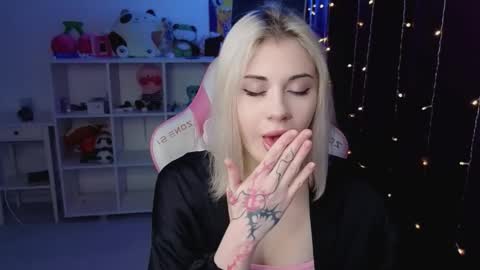 You can call me HH online show from 11/14/25, 05:33