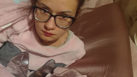 say meow and send tip  online show from 10/16/25, 09:16