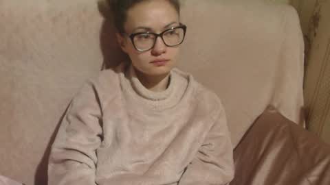 say meow and send tip  online show from 02/11/26, 04:06