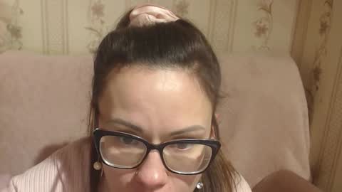 say meow and send tip  online show from 02/18/26, 12:23