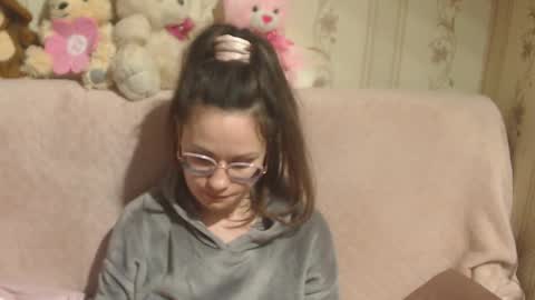 say meow and send tip  online show from 03/24/26, 04:34