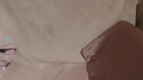 say meow and send tip  online show from 04/08/26, 04:40