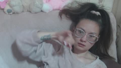 say meow and send tip  online show from 04/18/26, 09:02