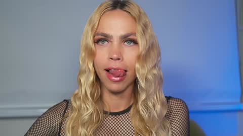 FANSLY  -    online show from 02/04/25, 04:48