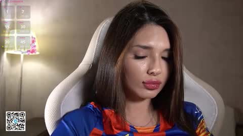 Anna online show from 12/22/25, 03:20