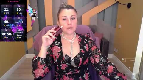 CandyLons online show from 11/22/25, 06:23