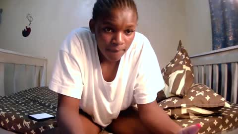 Snapshot of candymia3 chatting on 12/01/24, 06:52 Candice online show from 12/01/24, 06:52