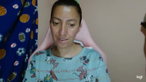 Snapshot of candymilfff chatting on 05/18/26, 09:20 candymilfff online show from 05/18/26, 09:20