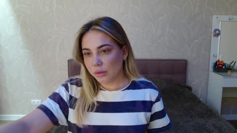 Snapshot of candymini chatting on 03/11/25, 07:48 candymini online show from 03/11/25, 07:48