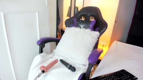 candyrose__ online show from 07/12/26, 12:07