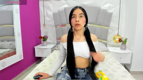 Snapshot of candysays_ chatting on 01/13/26, 11:37 Candy online show from 01/13/26, 11:37