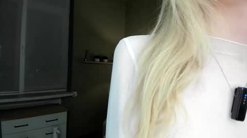 Kate online show from 02/25/26, 03:32