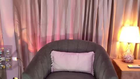 Isabella online show from 03/12/26, 07:20