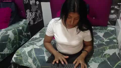 Canela online show from 09/14/25, 03:44