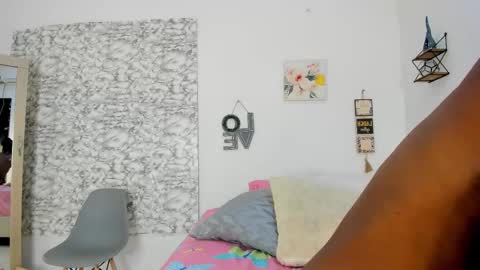 Canhela online show from 10/06/25, 03:59