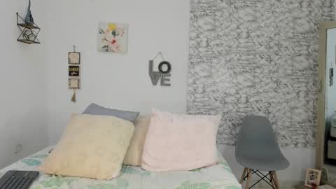 Canhela online show from 03/17/26, 01:47