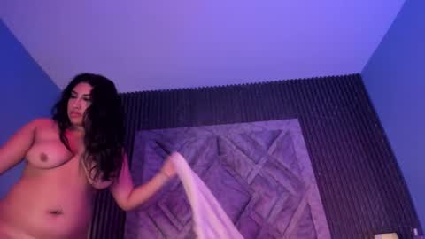 GABRIELA LOPEZ online show from 02/15/25, 02:15