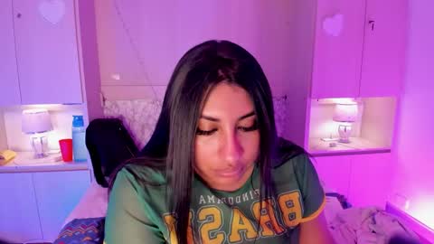 GABRIELA LOPEZ online show from 12/22/25, 11:13