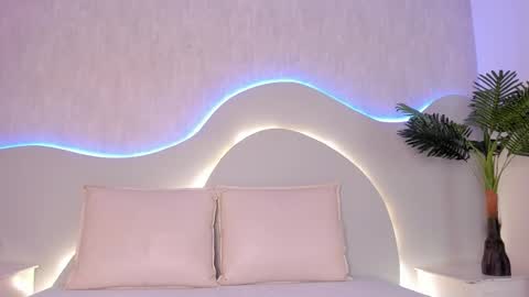 Snapshot of cannelasmith chatting on 02/08/26, 01:03 cannelasmith online show from 02/08/26, 01:03