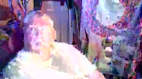 canoelicker69 online show from 04/15/26, 07:43