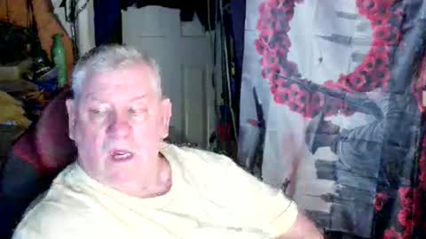 canoelicker69 online show from 04/17/26, 01:47