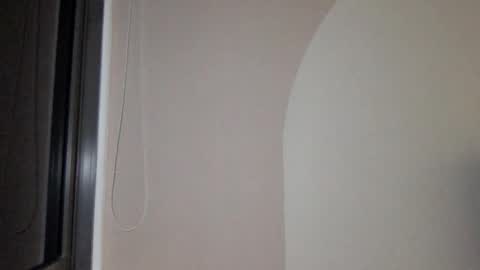 Snapshot of capt_oliver chatting on 01/03/25, 05:20 follow my twitter  online show from 01/03/25, 05:20