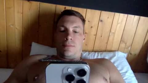 Snapshot of capt_oliver chatting on 02/09/25, 04:04 follow my twitter  online show from 02/09/25, 04:04