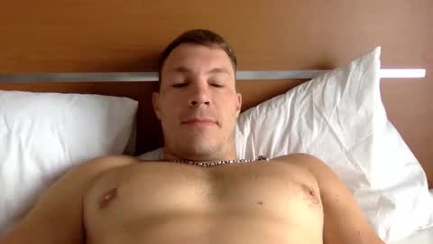 Snapshot of capt_oliver chatting on 09/16/25, 04:57 follow my twitter  online show from 09/16/25, 04:57