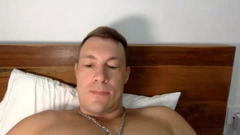 Snapshot of capt_oliver chatting on 09/25/25, 05:33 follow my twitter  online show from 09/25/25, 05:33