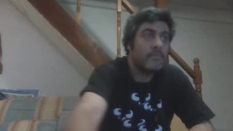 Snapshot of caravibugue chatting on 11/11/25, 04:12 caravibugue online show from 11/11/25, 04:12