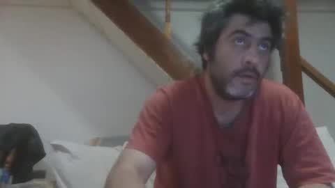 Snapshot of caravibugue chatting on 11/17/25, 05:35 caravibugue online show from 11/17/25, 05:35