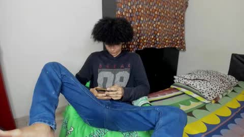 Carlos and Cristian  online show from 11/05/25, 08:25