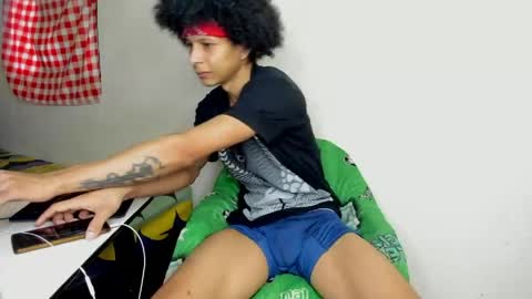 Carlos and Cristian  online show from 05/05/26, 07:44